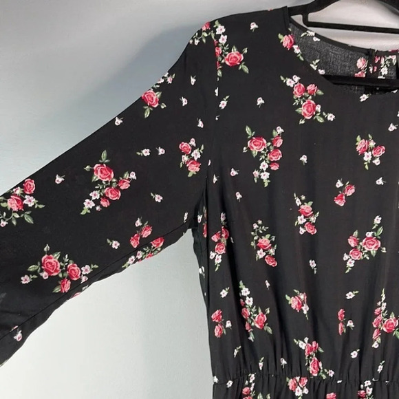 H&M Rose Floral Print Mini Dress Black Floral Elastic Waist 1/2 Sleeve 12 - Picture 5 of 12